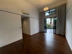 Village @ Pasir Panjang (D5), Condominium #567734811